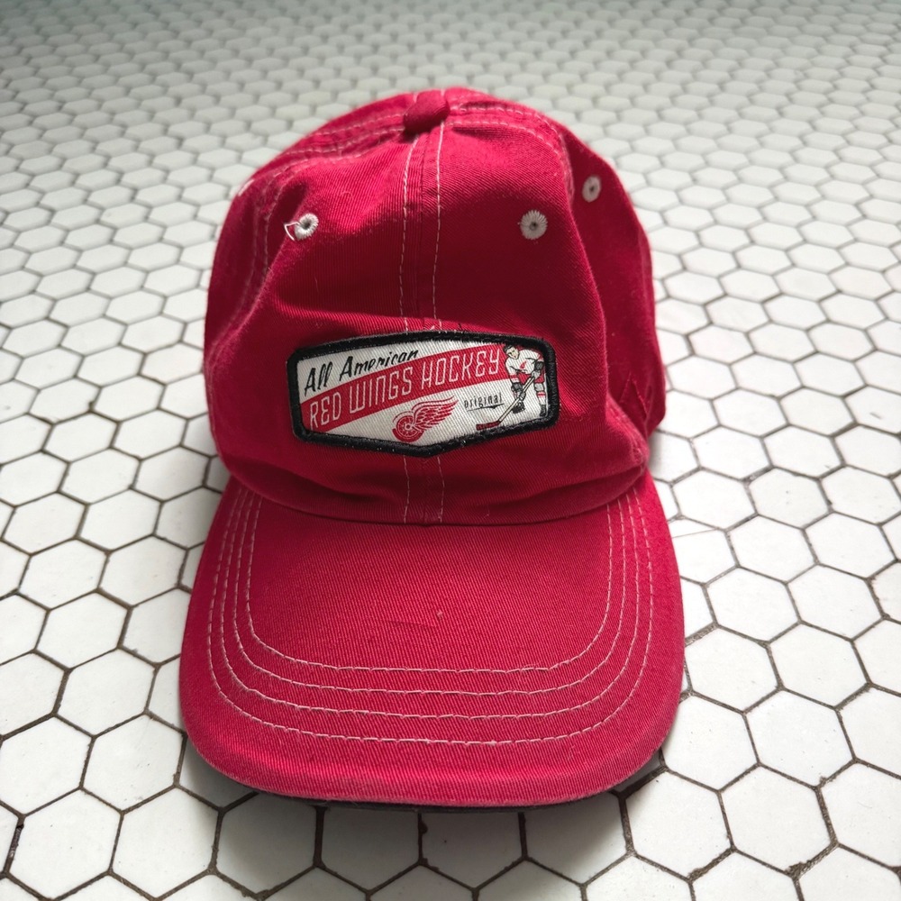 Zephyr Hat Red OS Detroit Red Wings Hockey All American Embroidered Adjustable
